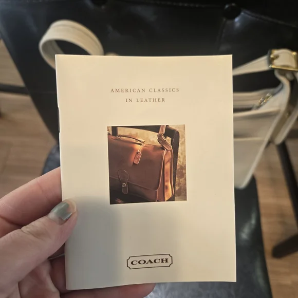 Vintage Coach Cream Shoulder Bag No. M8D - 9997 - Picture 13 of 13